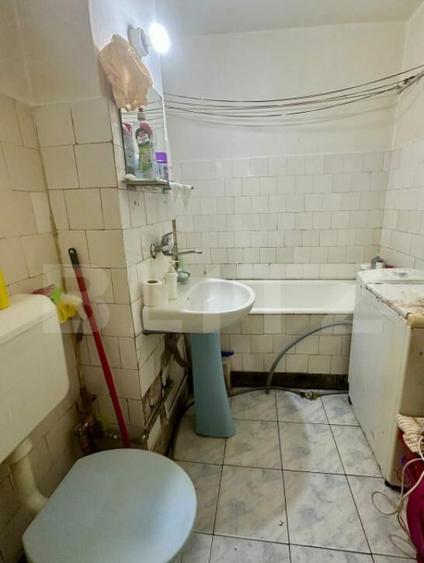 Apartament de vanzare, cu 3 camere, zona Tudor - 1