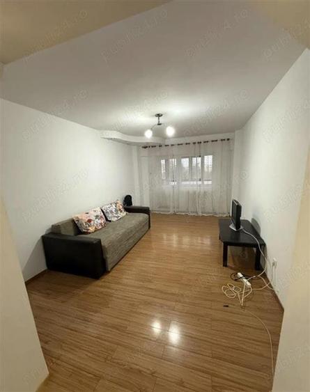 Inchiriere apartament 3 camere in Ploiesti,  zona 9 Mai - 1