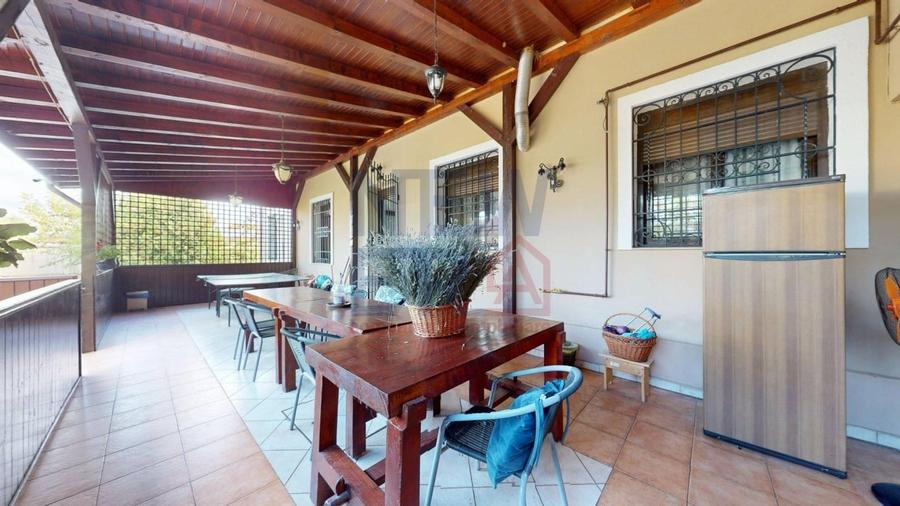 De vanzare vila eleganta P+1 si constructii anexe Petresti-Corbeanca - 7