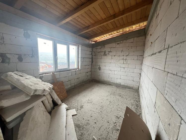 Casa individuala, pe 2 nivele, 110mp utili,500mp teren, zona Chinteni - 9