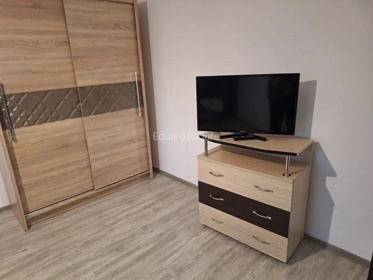 Garsonieră decomandată în Semicentral