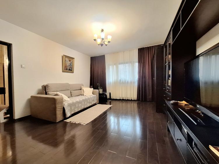 Apartament cu 3 camere decomandat, mobilat în 13 Septembrie
