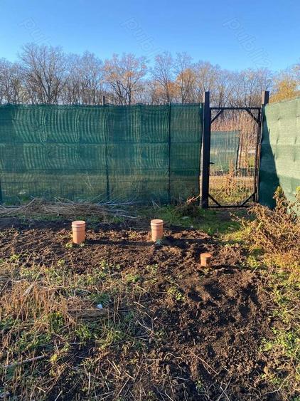 Cabana din lemn in zona padure - 1