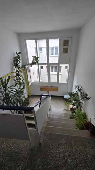 Berceni/Giurgiului/Ap Două camere decomandat, Centrala termica,renovat,totul nou - 10