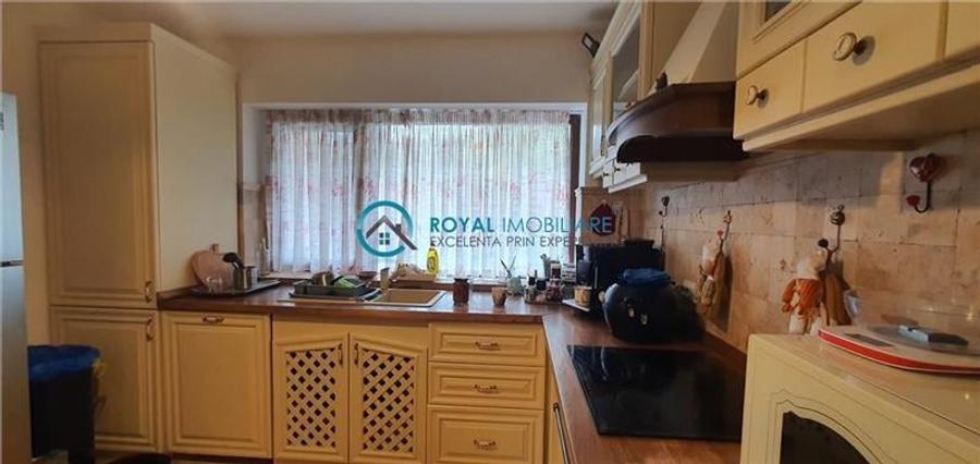 Royal Imobiliare -vanzare vila/ casa de vacanta zona CAMPINA - 39