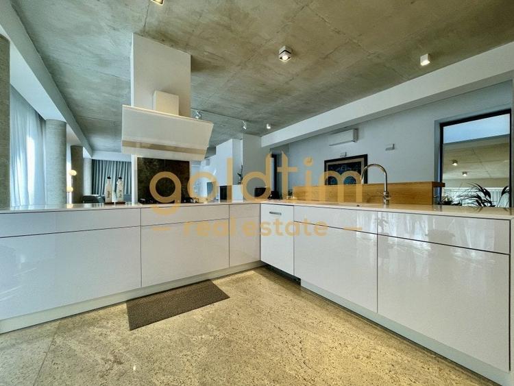 SUPERB/ ESQUISITE DESIGN/ GARDEN/ PARKINGS/ IANCU NICOLAE - 12