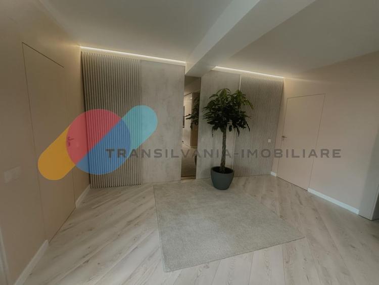 Apartament 4 camere | 117 mp utili + terasa 75 mp | Ultimul etaj | 2 parcari - 10