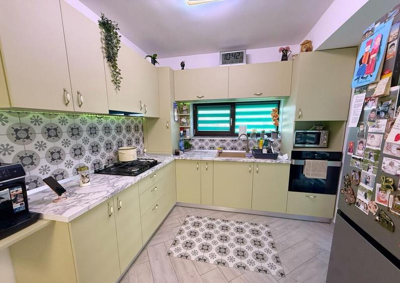 Duplex Mobilat / 5 Camere / 2 Bai / Teren 250 mp - 5