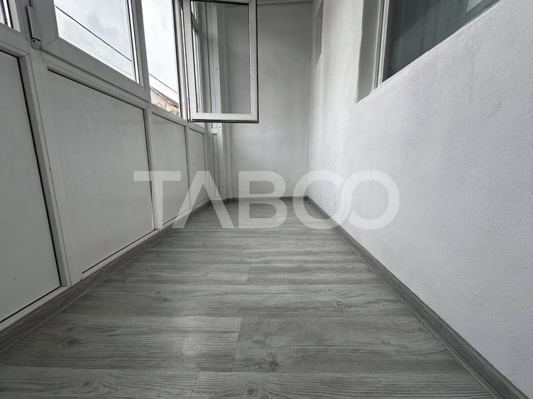 Apartament de vanzare decomandat 2 camere etaj 1 Vasile Aaron - 5