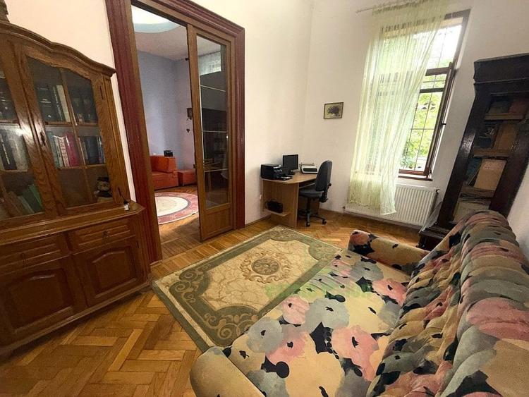 Apartament in vila, 4 camere, intrare separata, curte proprie, vizavi de Parcul - 6