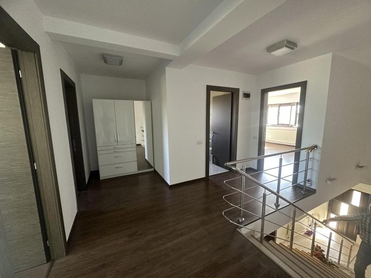 Imobil langa Cora, sos. Alexandriei, P+1+ M, 345mp, anexe 240mp, curte 2450mp - 5