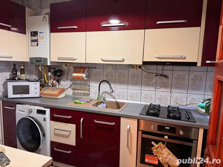 apartament cu trei camere de vanzare - 5