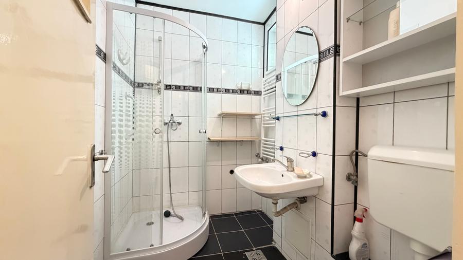 Apartament 2 camere, semidecomandat – Etaj 1 | Centrală proprie | Balcon generos - 8