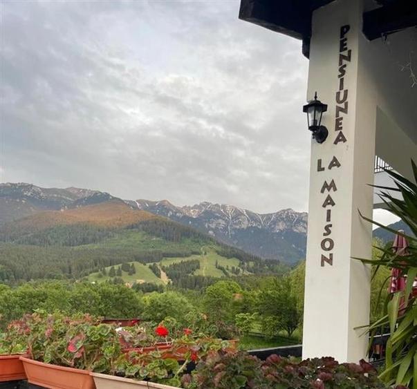 Pensiune:3 km de Castelul Bran, 2.900mp teren, aviz ISU, predare la cheie - 2