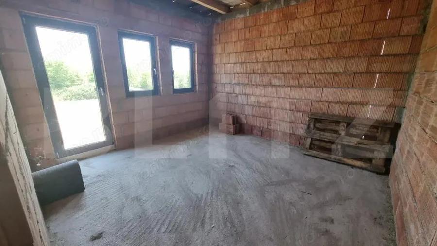 Casa in rosu, 93 mp , zona Martinesti - 4