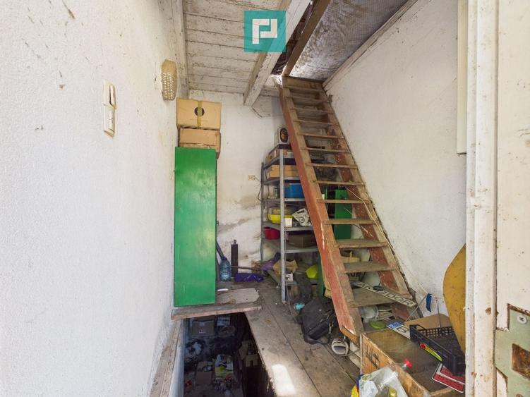 Casă individuală cu 5 camere cu Canalizare în Aradul Nou