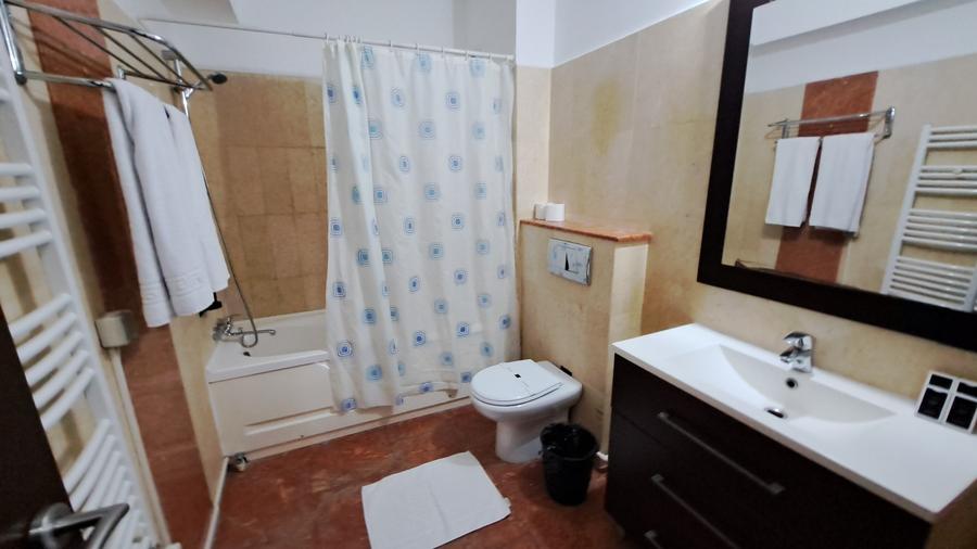 APARTAMENT 3 CAMERE IN COMPLEX REZIDENTIAL CU CIRCUIT INCHIS - PRET PROMOTIONAL - 45