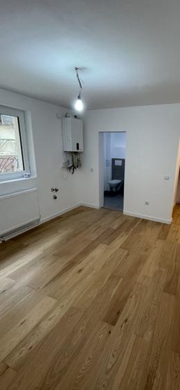 Casa - compusa din 2 garsoniere- Schei- langa Piata Unirii - 2