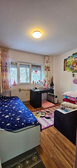 Apartament 2 camere, decomandat, bloc 1980, parter - 5