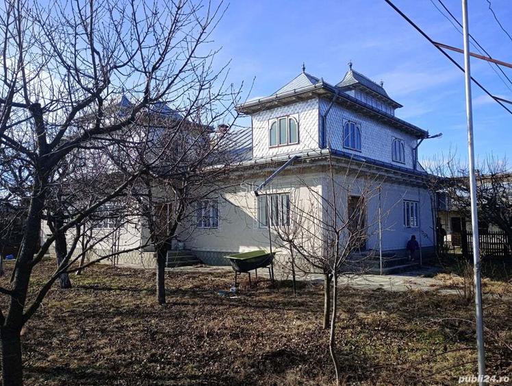 Casa 260 Mp anexe 280 Mp teren 7500 mp Rauce?ti- Ungheni