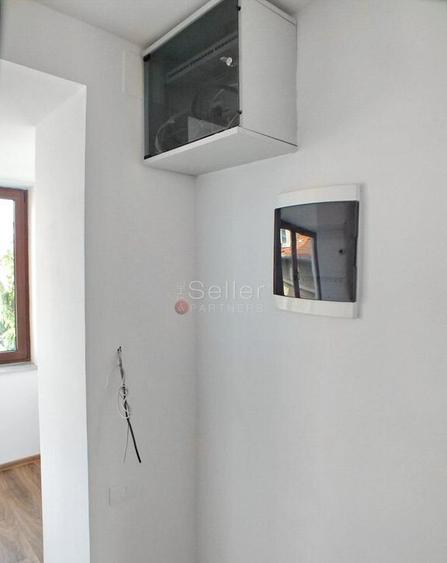 Spatiu birouri central - 1