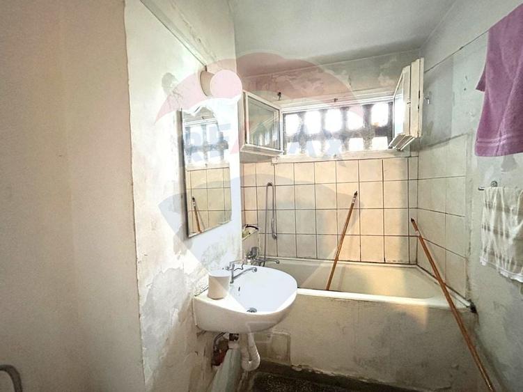 Apartament sector 4 - Piata Covasna - 6