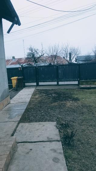 Casă de vânzare  - 1