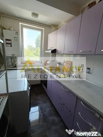 Apartament cu 3 camere decomandat în Brâncoveanu