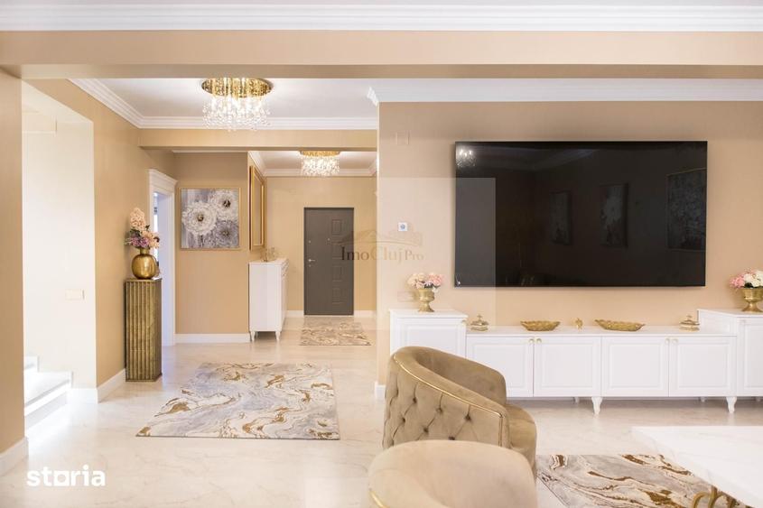 Casă cu 5 camere decomandat cu Teren 7 Mp în Borhanci