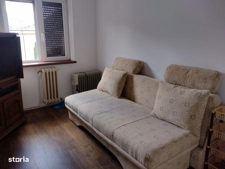 Chirie apartament cu 3 camere - 1