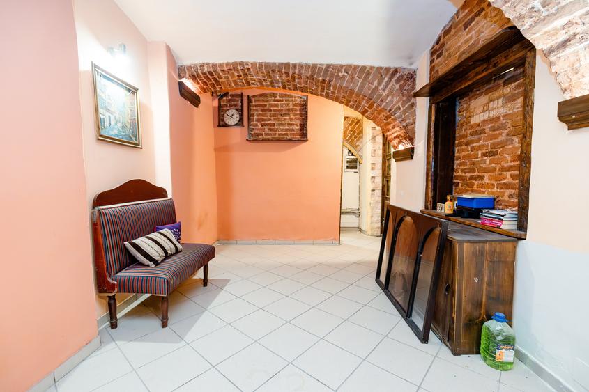 Spatiu comercial amenajat – central, str. Crisan - 8