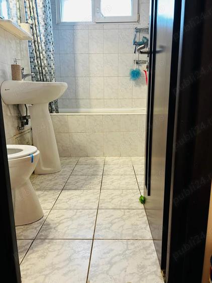 Titan Liviu Rebreanu, 3 camere - 3