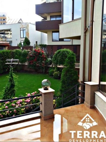 Vilă spectaculoasă cu vedere la mare – zonă exclusivistă Trandafirul - 2