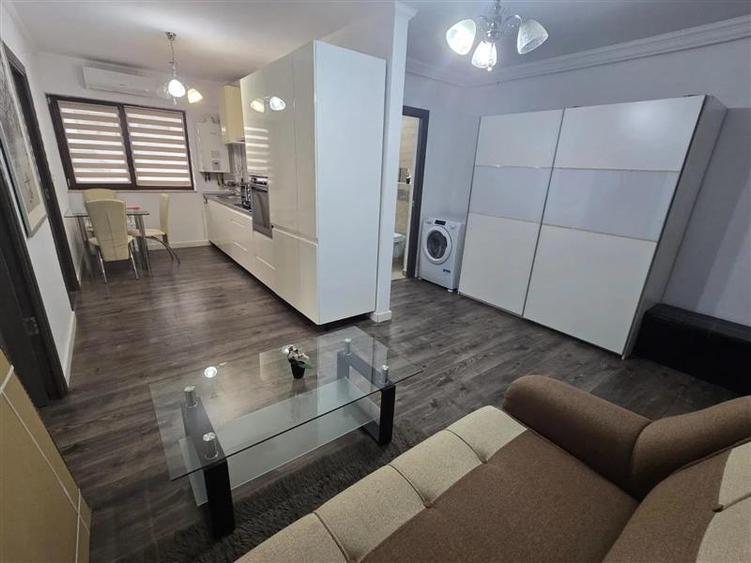 Apartament 3 camere, 53 mp, parcare! Zona Sub Cetate! - 2