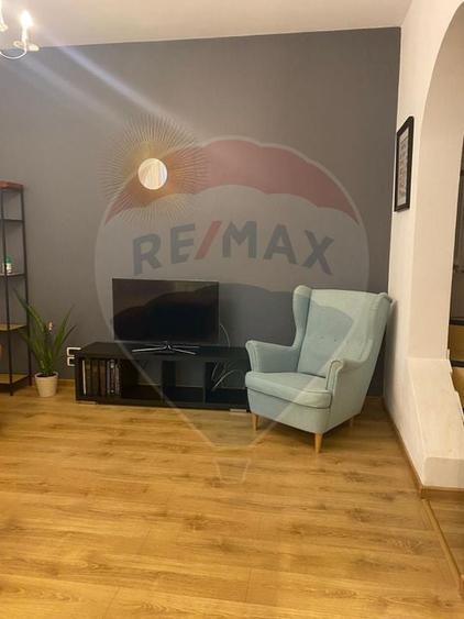 Vila de închiriat–Calea Moșilor /133 mp utili+60 Curte proprie - 12