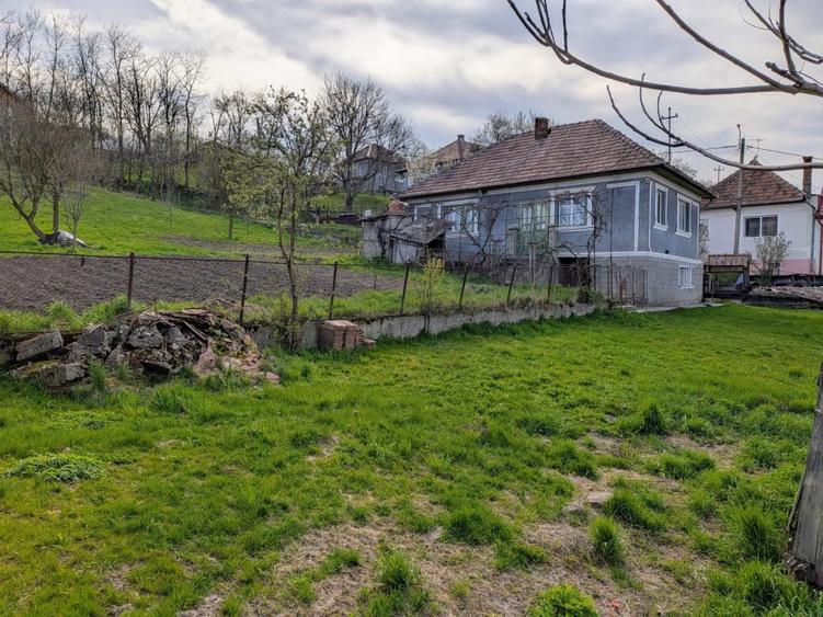 Vând teren+casă în comuna Sic - 8