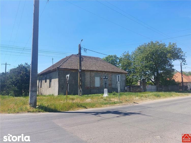 Casa spatioasa cu teren mare, pe colt, in Periam - 5