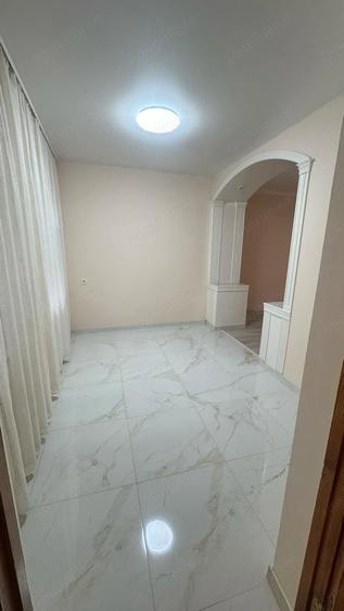 Se inchiriaza un apartament de 2 camere zona Izvor - 2