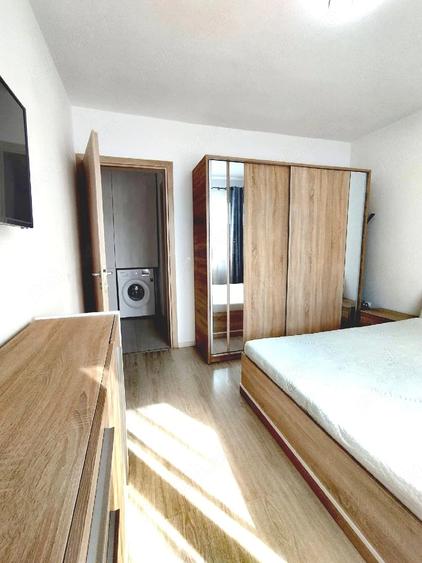 Apartament cu 2 camere decomandat în Tractorul