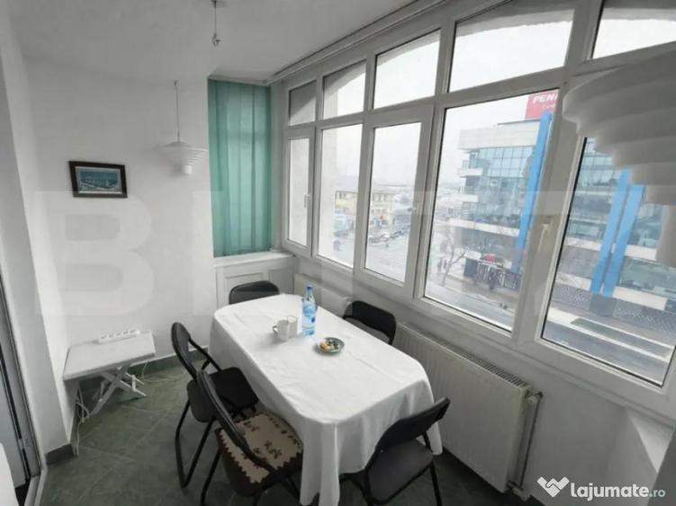 Apartament 2 camere, 60 mp, zona Central - 1