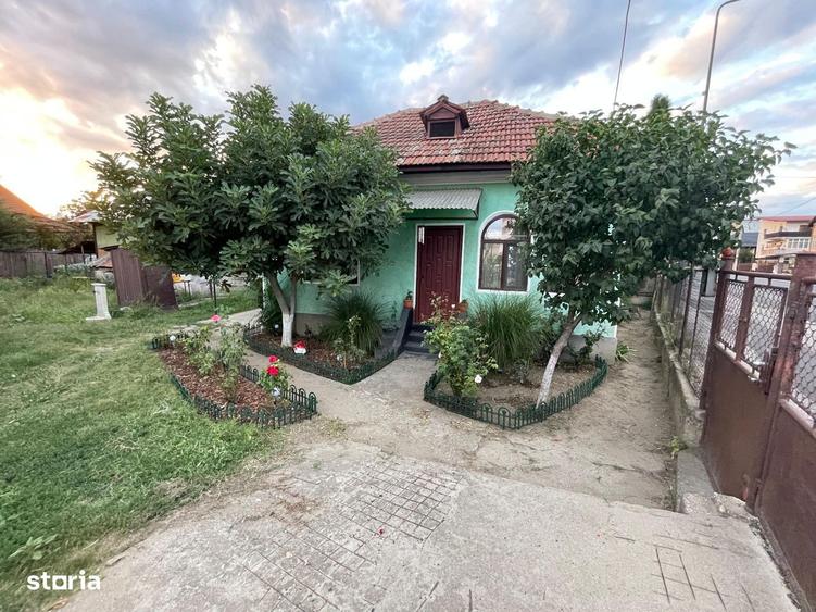 Strada Ostroveni, teren 2094m2 intravilan + constructii - 1