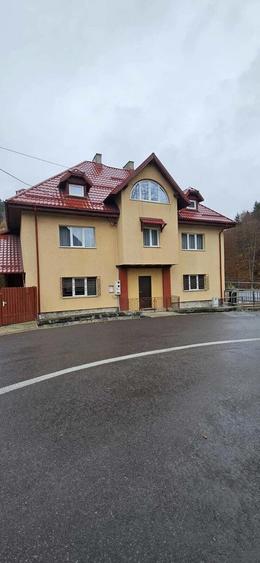 Sinaia, zona ultracentrala - inchiriere garsoniera, renovata ?i mobilata - 8