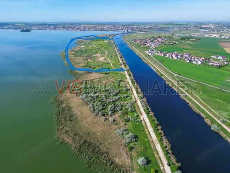 Teren de 135000 mp, în Central