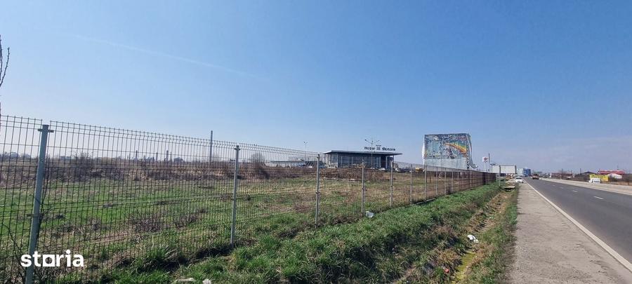 Teren de 30500 mp, în Bradu