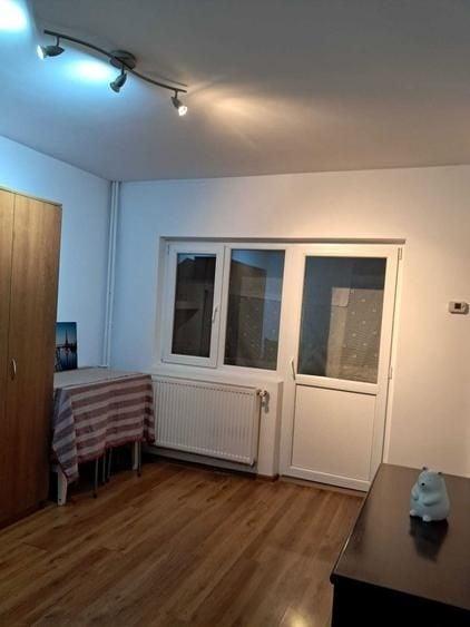 Garsonieră semidecomandată în Central