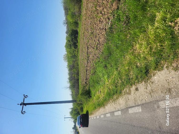 Teren de 1000 mp, în Racovița