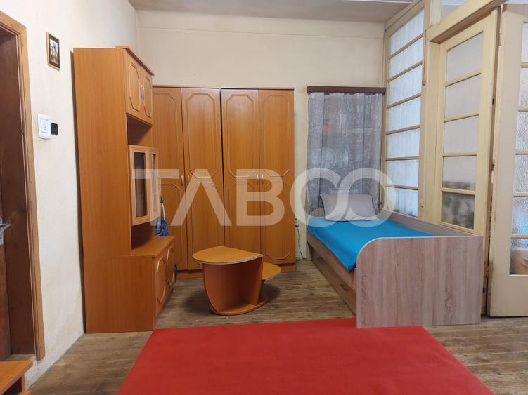 Apartament cu 3 camere decomandat, mobilat în Cisnădie