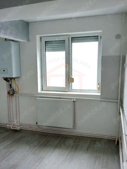 Apartament cu 2 camere semidecomandat în Micro 21
