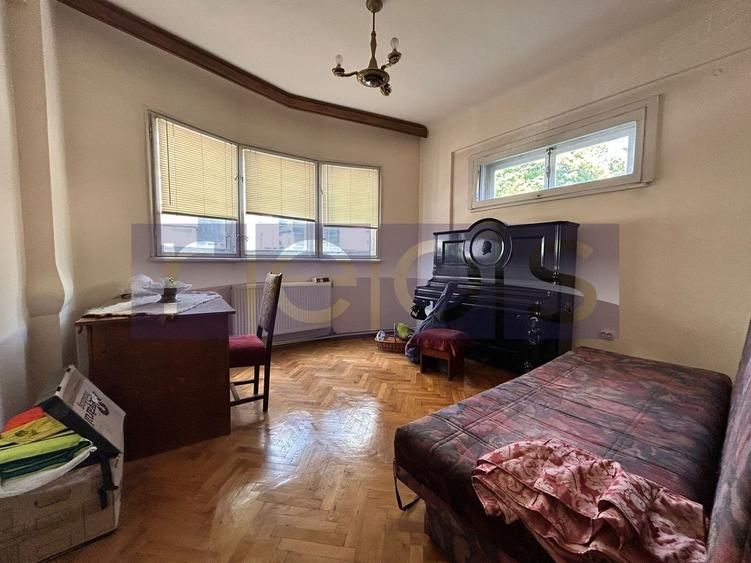 Apartament cu 4 camere circular, mobilat în Universitate