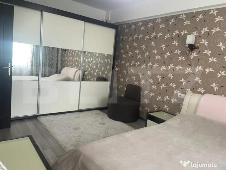 Casă cu 5 camere cu Teren 300 Mp în Central